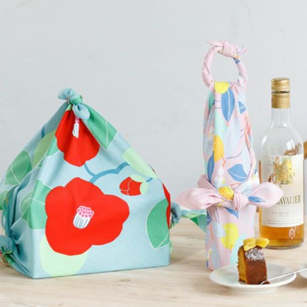 風呂敷「ひめむすびつばき」 風呂敷「ひめむすびつばき」